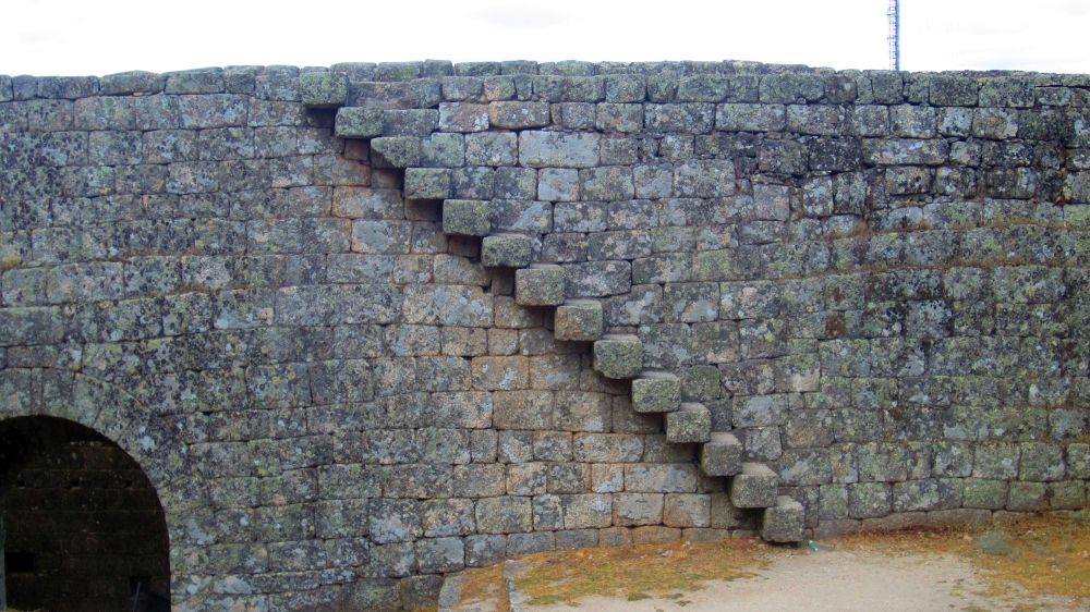 Treppe zur Mauer