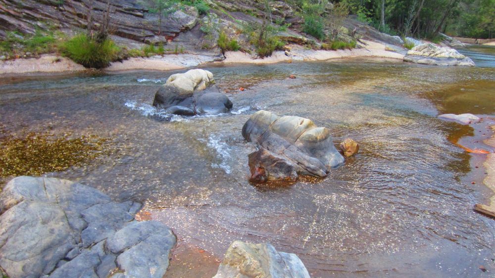 Flussbadestelle