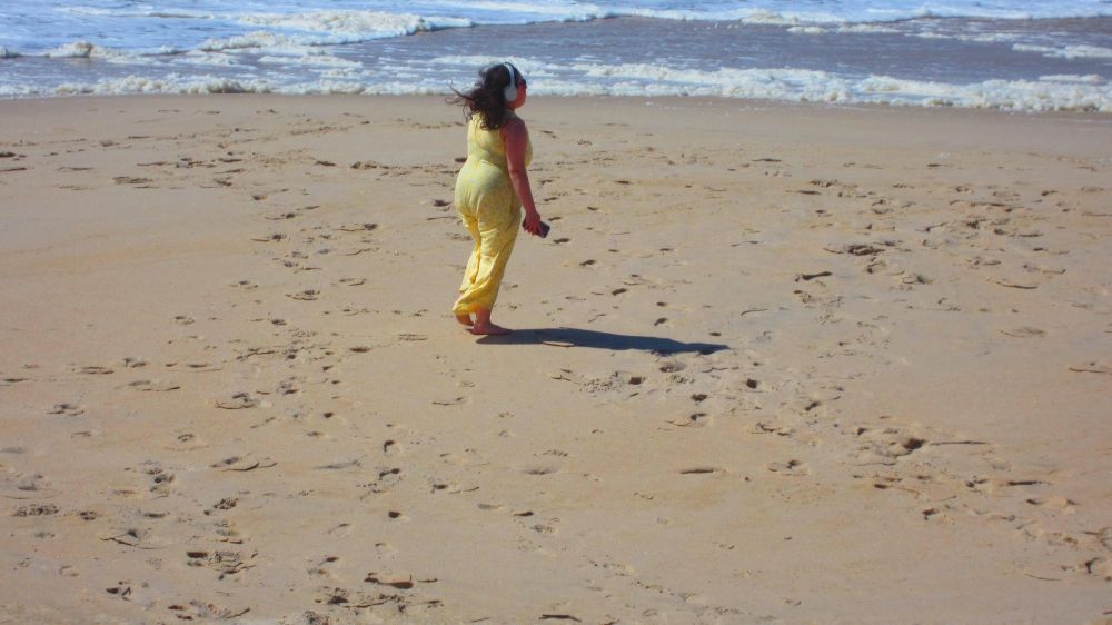 Frau am Strand