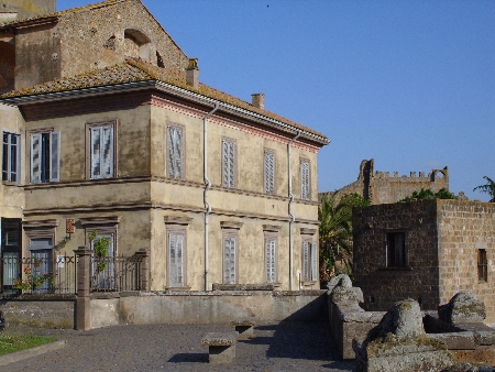 Tuscania