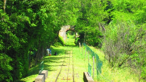 bergauf