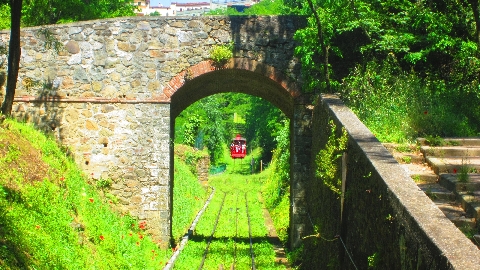 bergauf