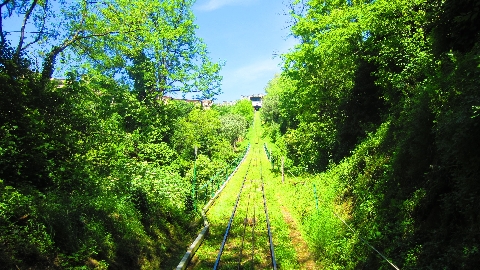 bergauf