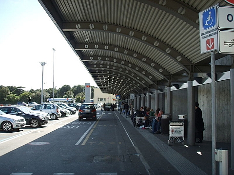 Flughafen