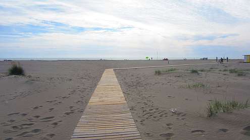 Torre_del_Lago_Holzsteg