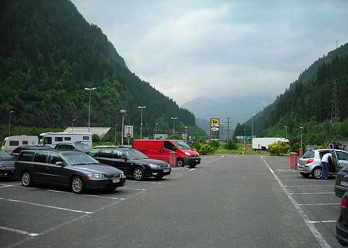Gotthard_Parkplatz